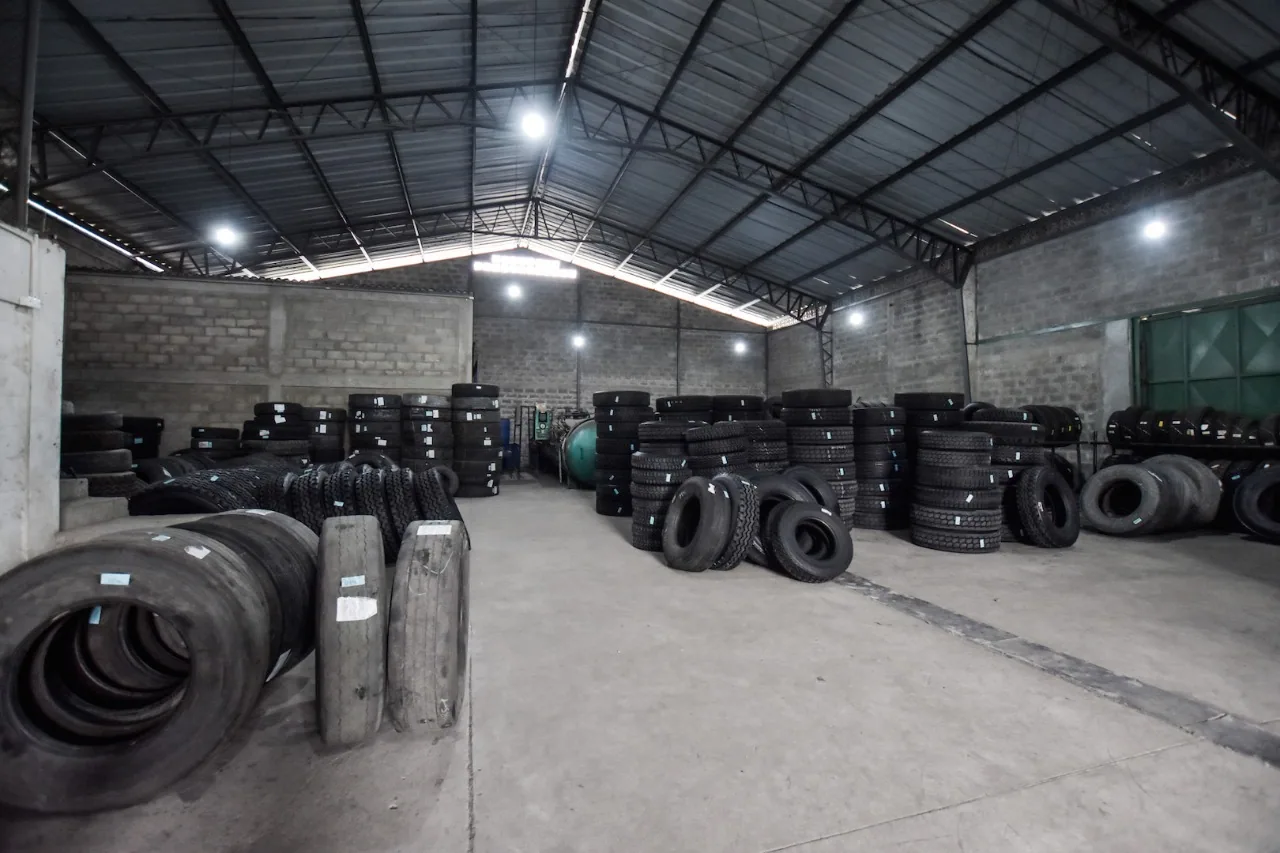 Venta de Galpones, para bodega en vía Daule (6895m2) Guayas - Ecuador – Foto 2