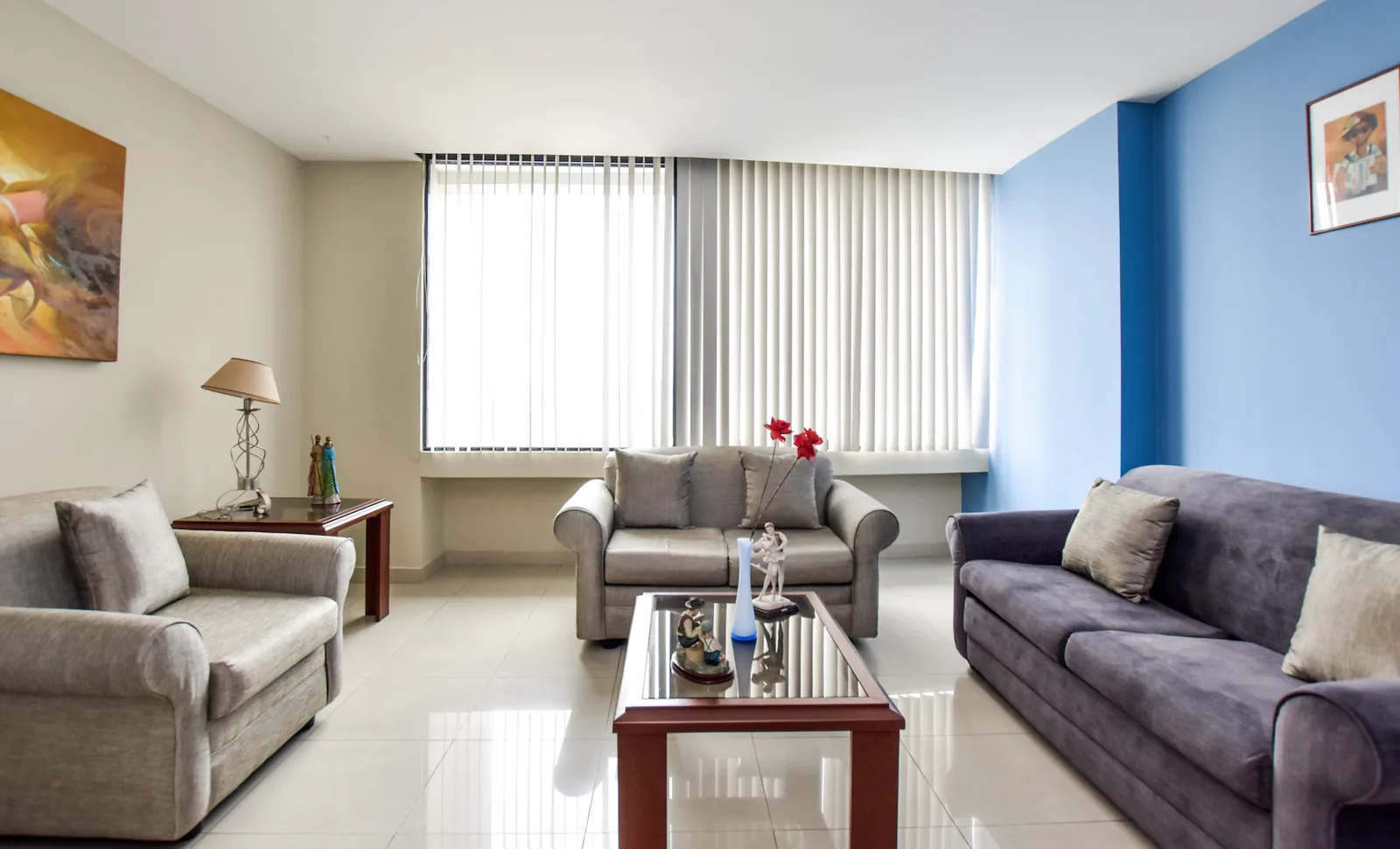 Alquiler de suite amoblada en Torre Colón I, Guayaquil - Ecuador