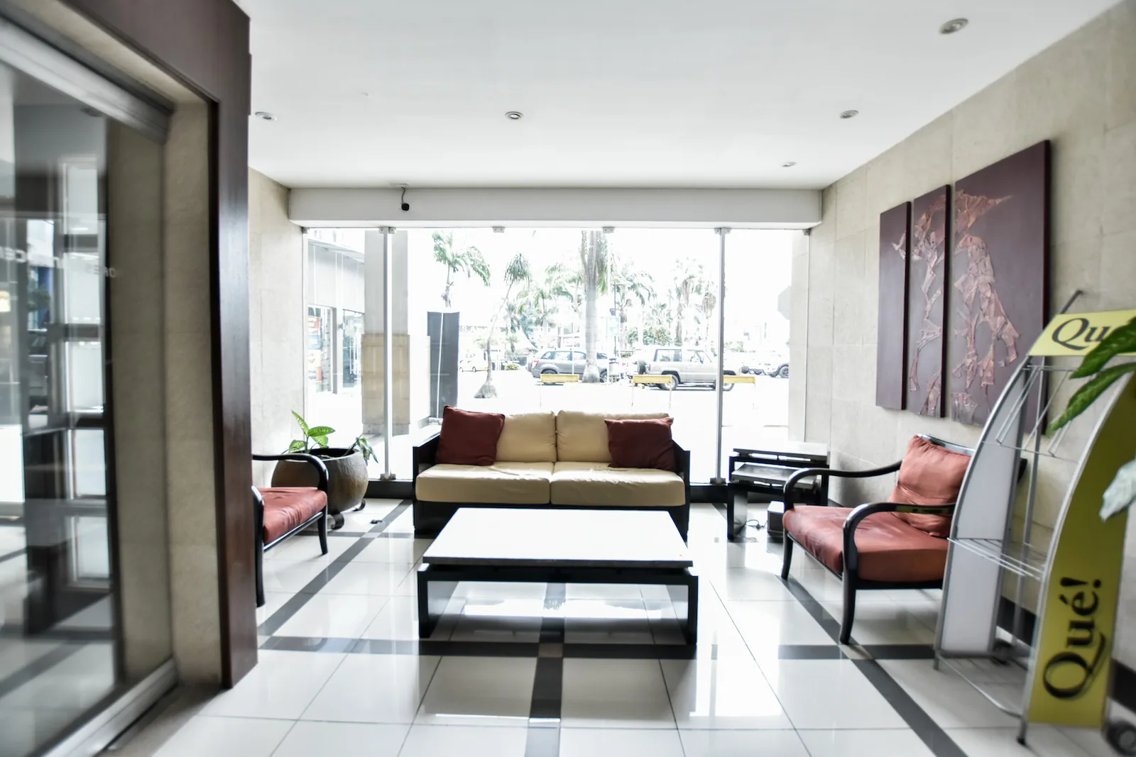 Alquiler de Oficinas en Edificio Professional Center – Foto 2