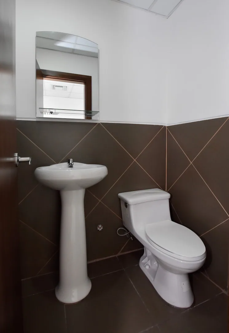 Oficina en venta en el Edificio Trade Building, Norte de Guayaquil – Foto 4