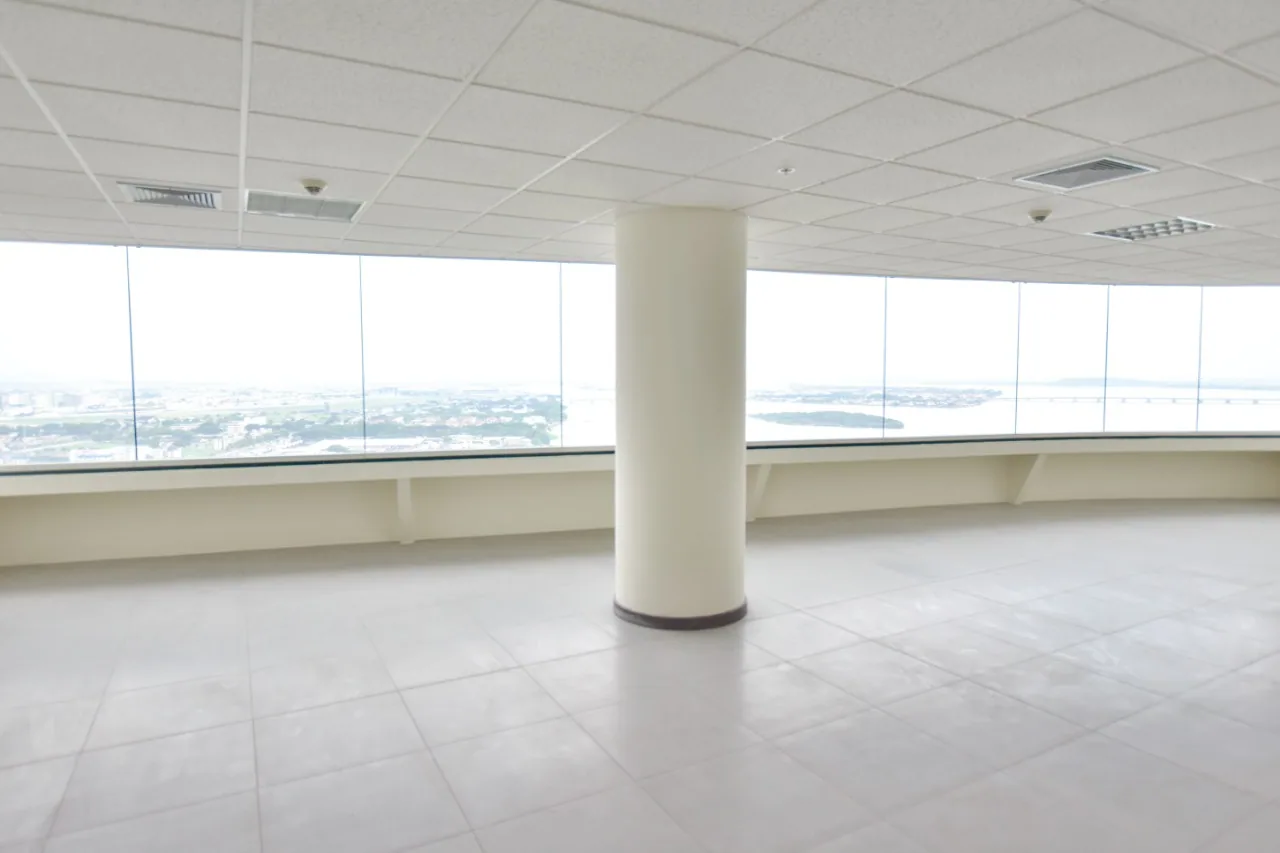 Alquiler de oficina en edificio The Point, Puerto Santa Ana. Guayaquil - Ecuador – Foto 3