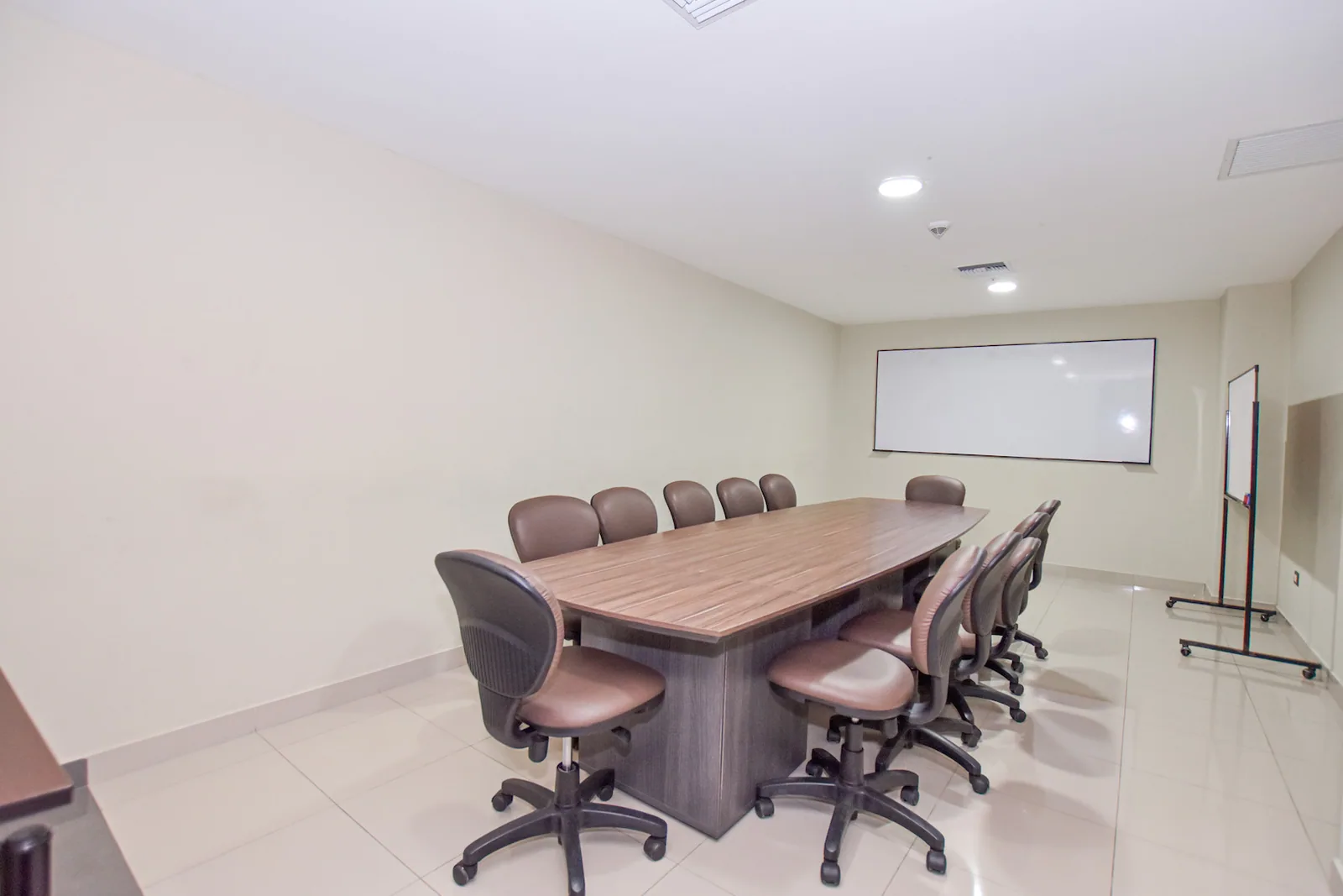 Oficina en Alquiler en Edificio City Office  – Foto 4