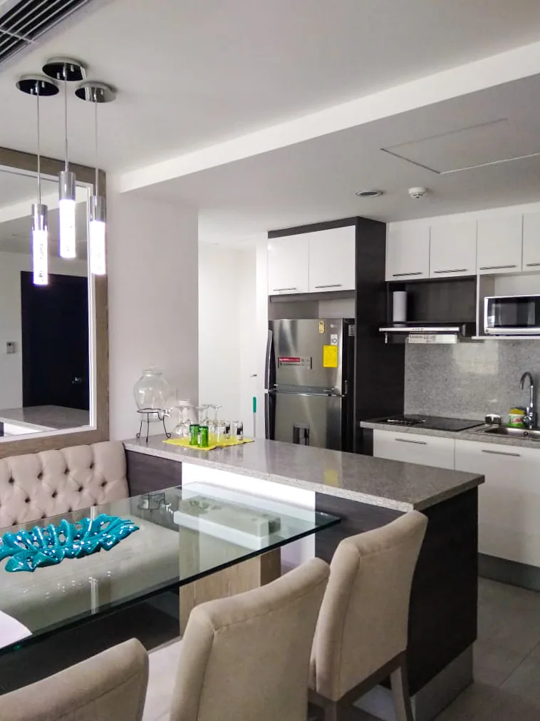 Alquiler de moderno departamento amoblado en Quo  – Foto 4