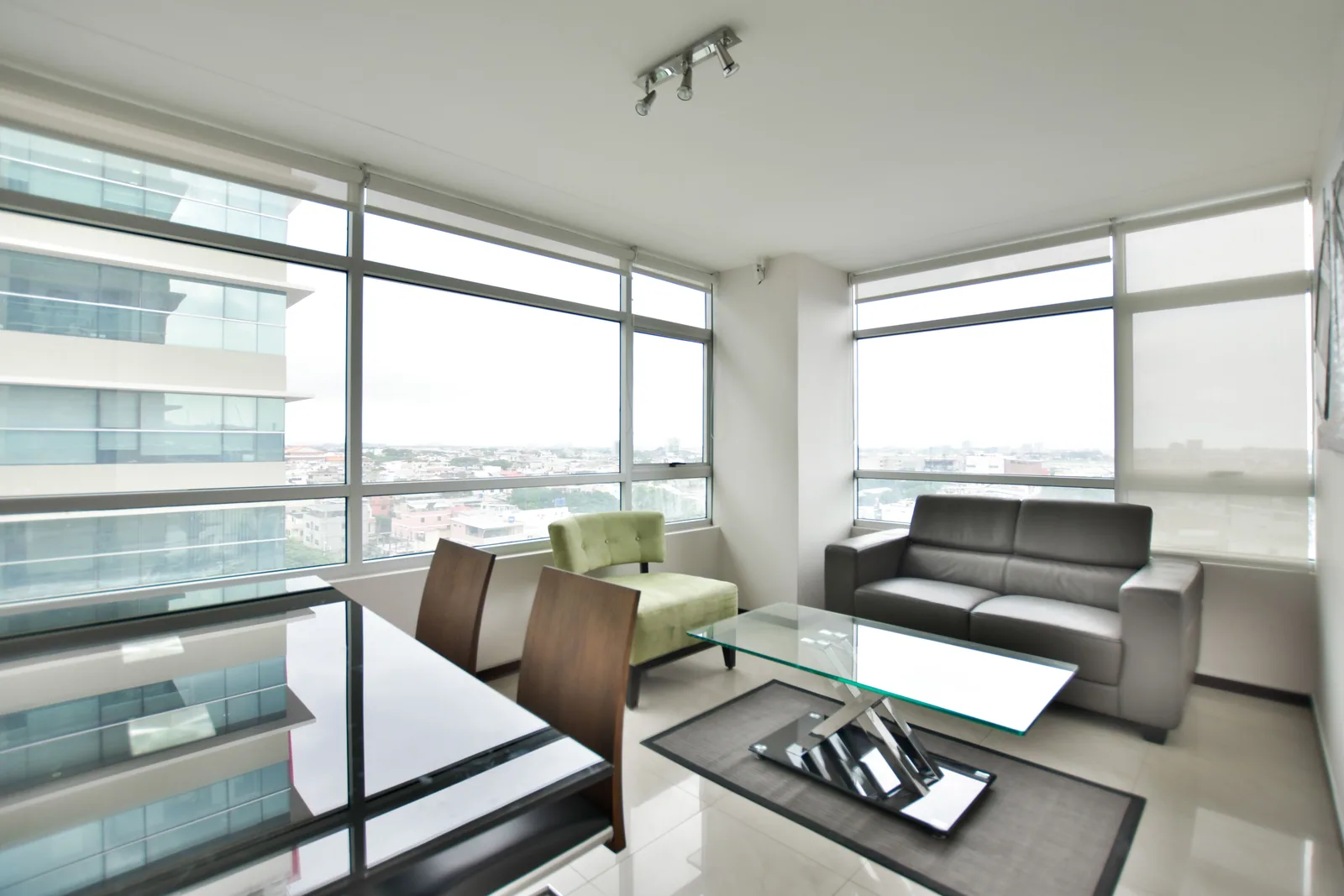 Venta de suite en edificio Elite Building, piso 6 – Foto 1