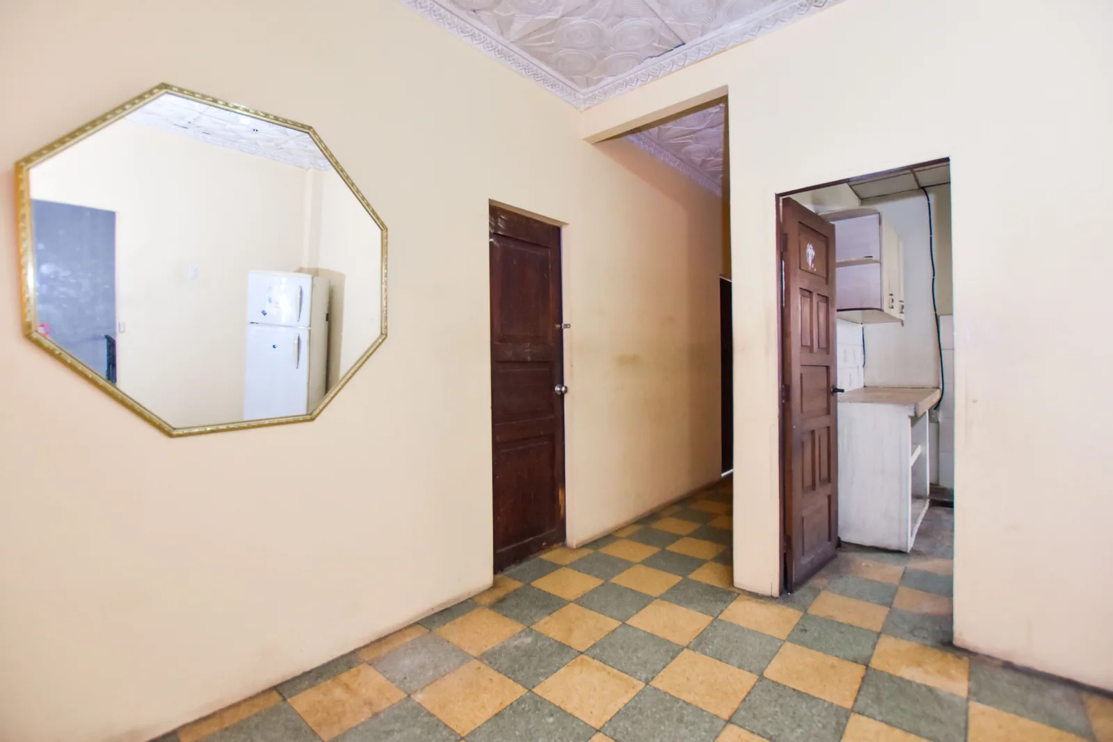 Casa esquinera en venta , Portete y Noguchi. Guayaquil, Ecuador – Foto 2