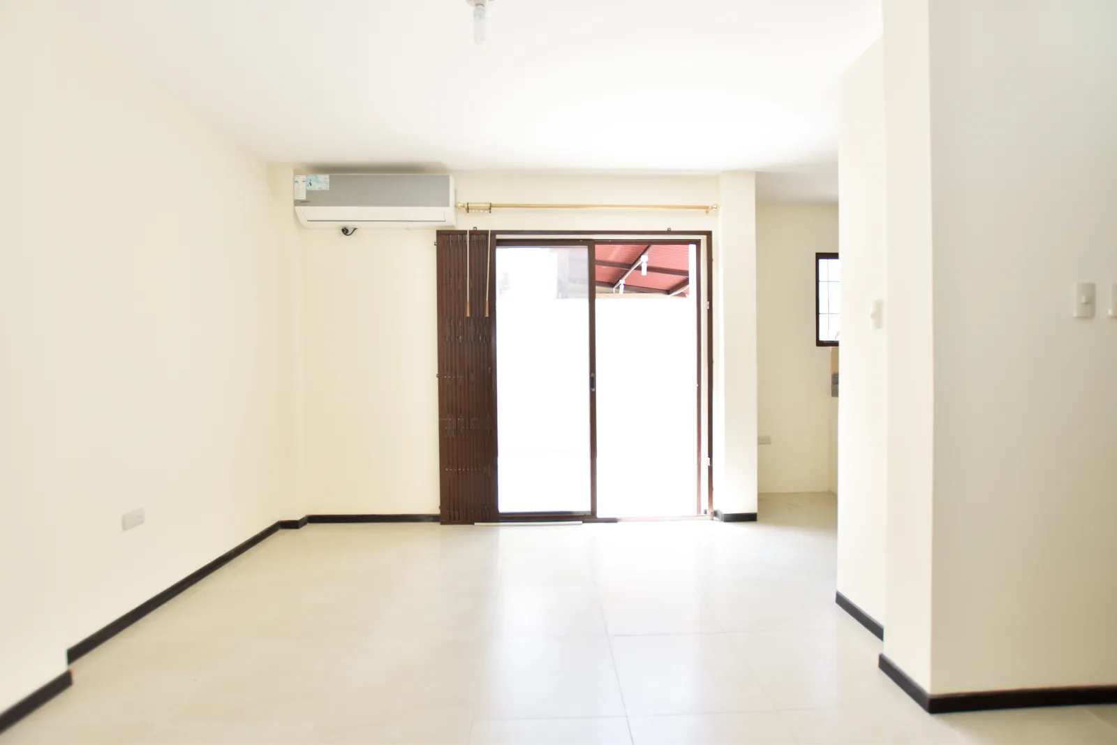 Casa en venta Urbanización La Rioja, Vía Daule. – Foto 3