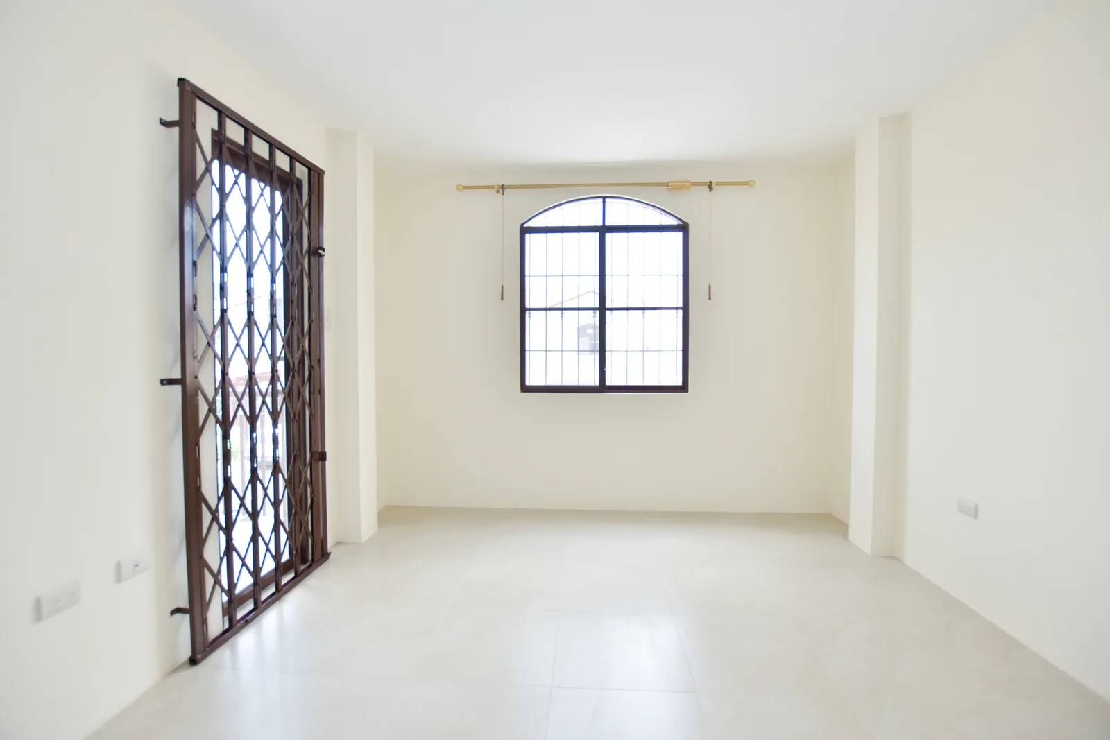 Casa en venta Urbanización La Rioja, Vía Daule. – Foto 4