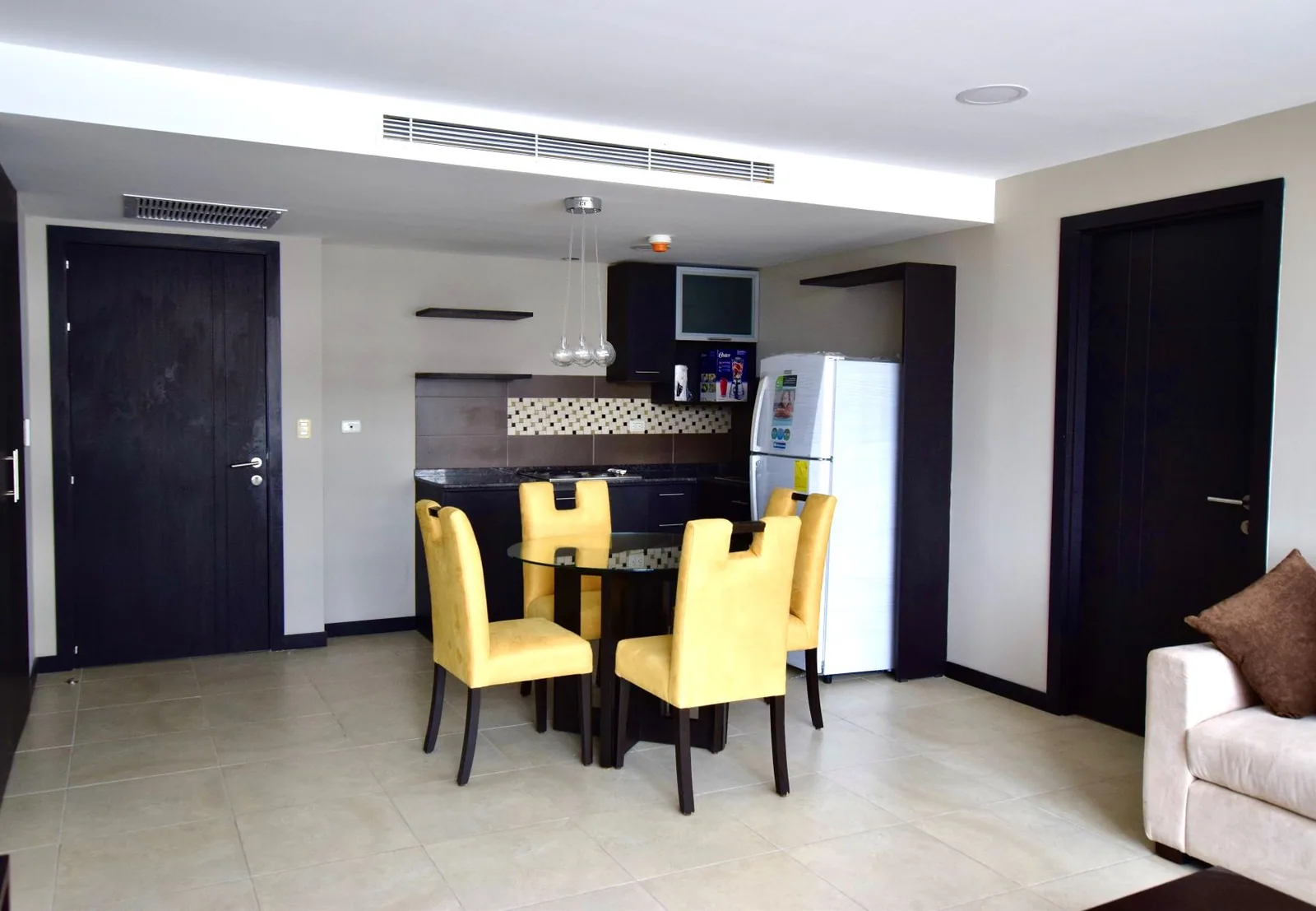 Departamento amoblado en alquiler Bellini , Puerto Santa Ana -  Guayaquil – Foto 2