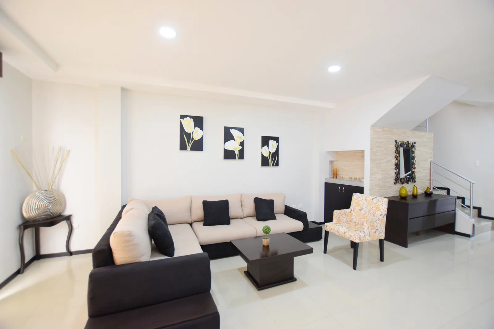 Casa amoblada en alquiler en la Urbanización San Sebastián, Vía Samborondón – Foto 3