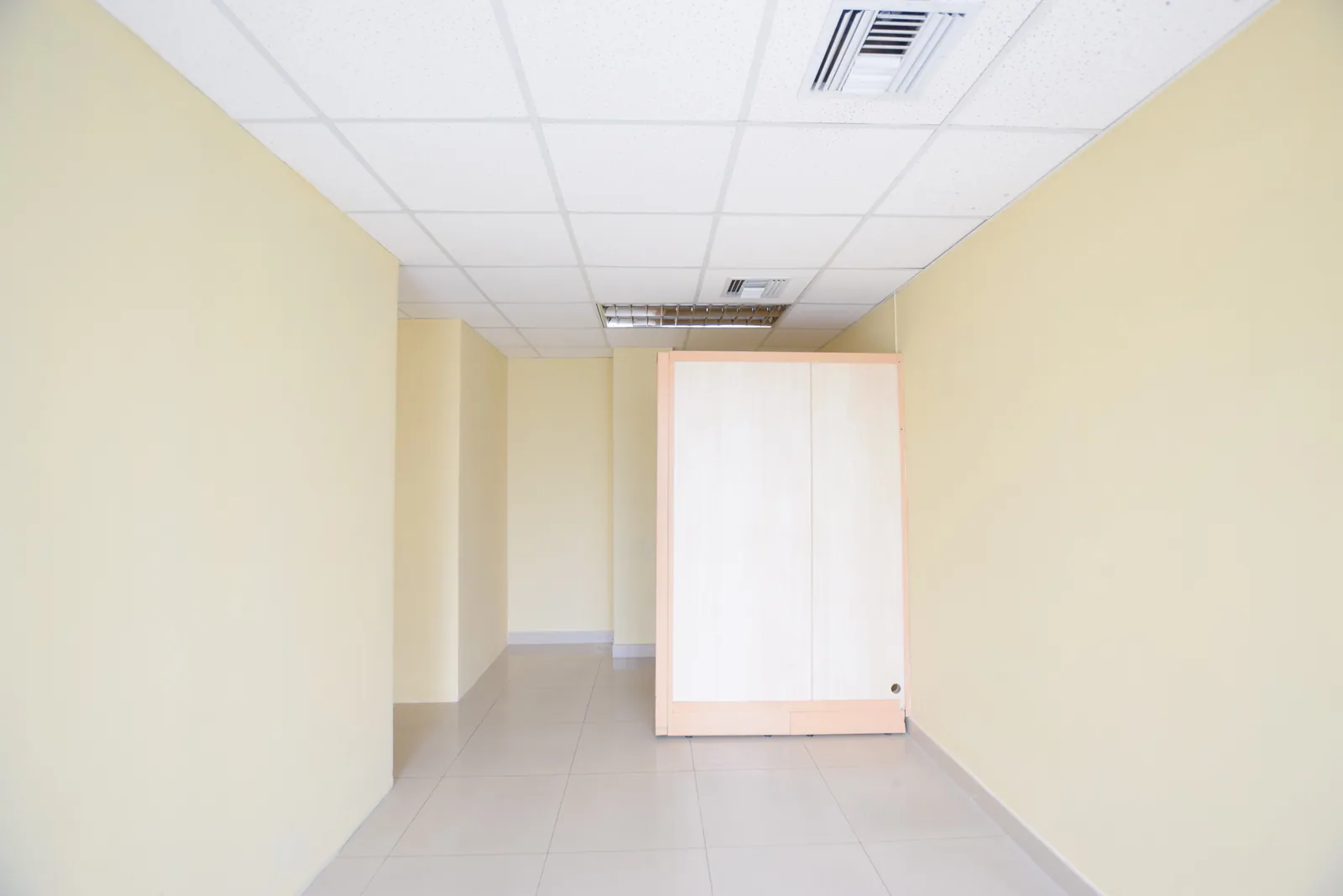 Oficina en alquiler en el Edificio Blue Towers, Norte de Guayaquil – Foto 5