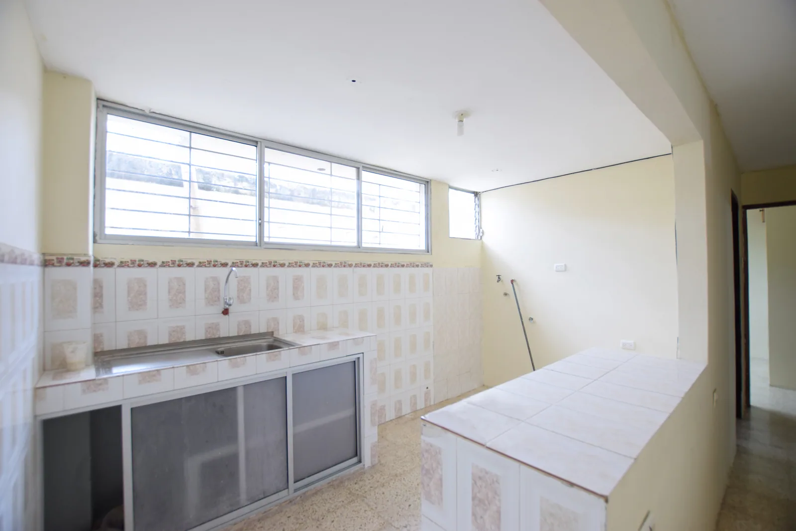 Departamento en alquiler en la Kennedy, Norte de Guayaquil – Foto 4