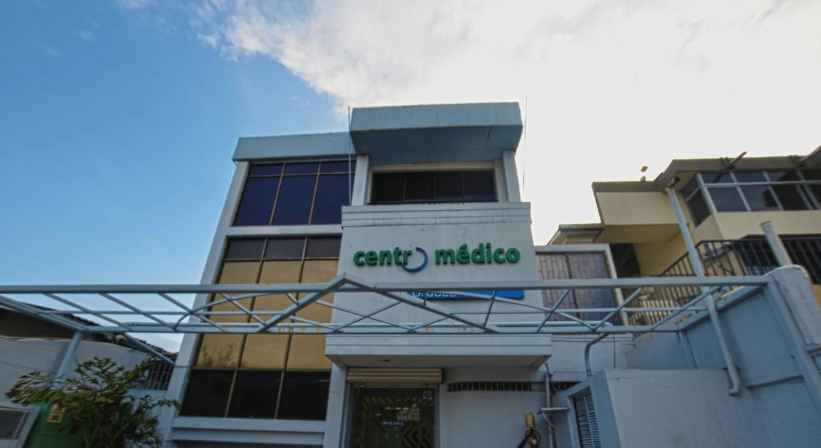 Edificio en venta ubicado en Urdesa Central, Norte de Guayaquil – Foto 1