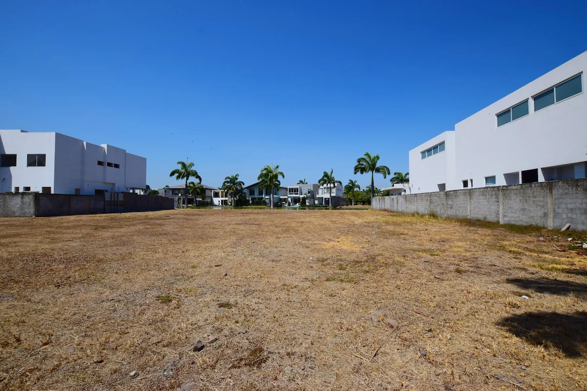 Terreno en venta ubicado en La Isla Mocolí, Vía Samborondón – Foto 2