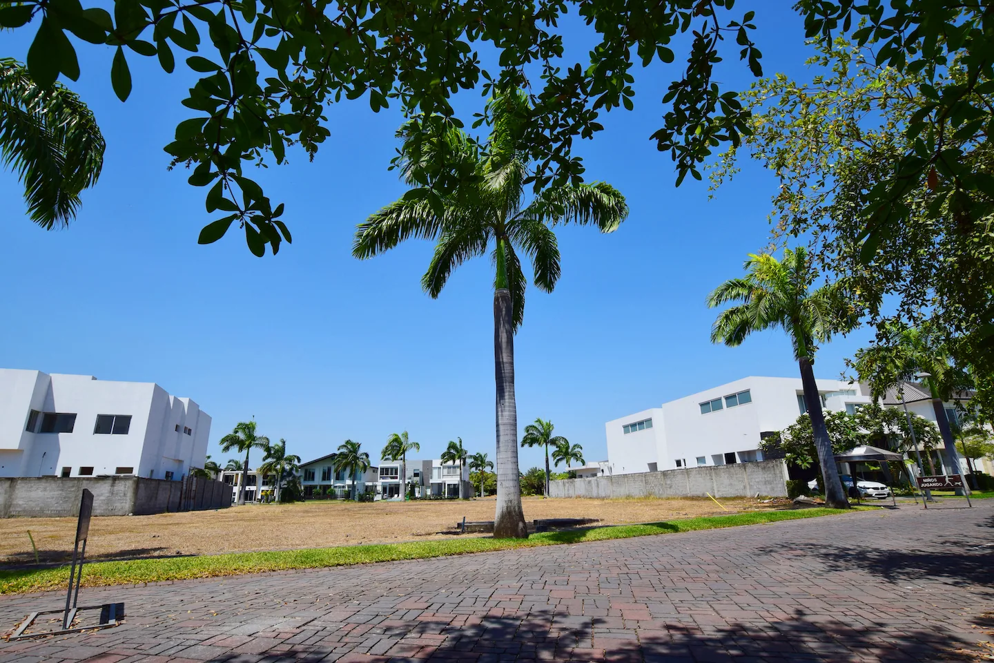 Terreno en venta ubicado en La Isla Mocolí, Vía Samborondón – Foto 3