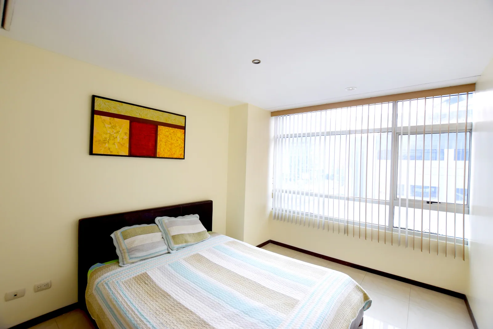 Suite en venta en el Edificio Elite Building, Norte de Guayaquil – Foto 3