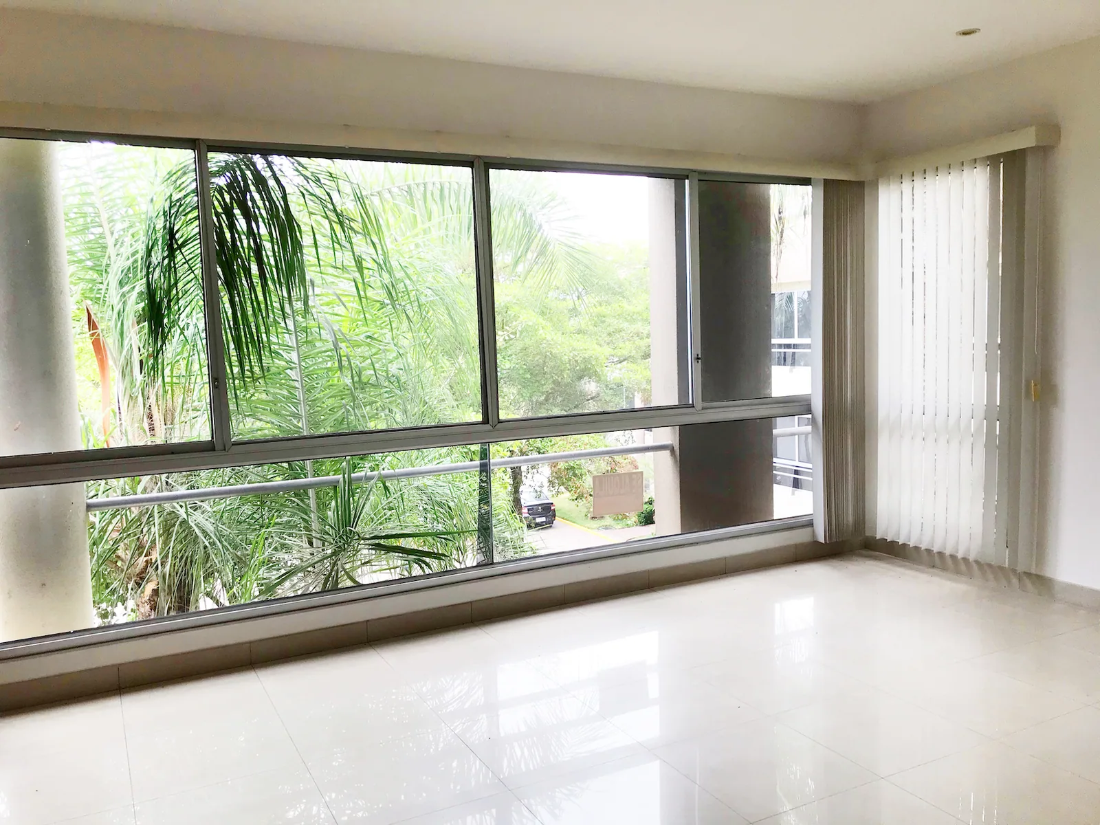 Departamento en alquiler en la Urbanización San Andrés, Vía Samborondón – Foto 2