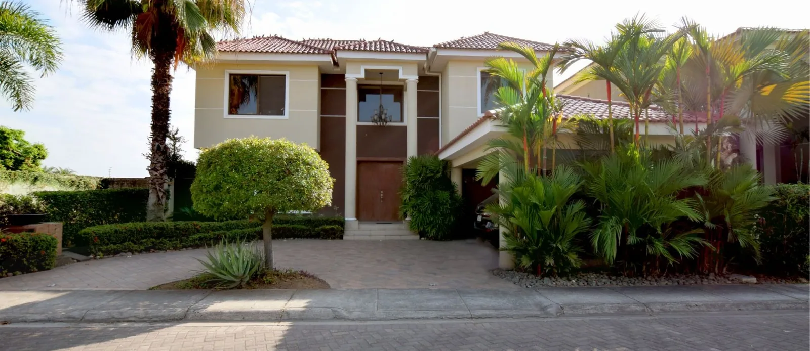 Casa en alquiler en Laguna del Sol, Vía Samborondón – Foto 1