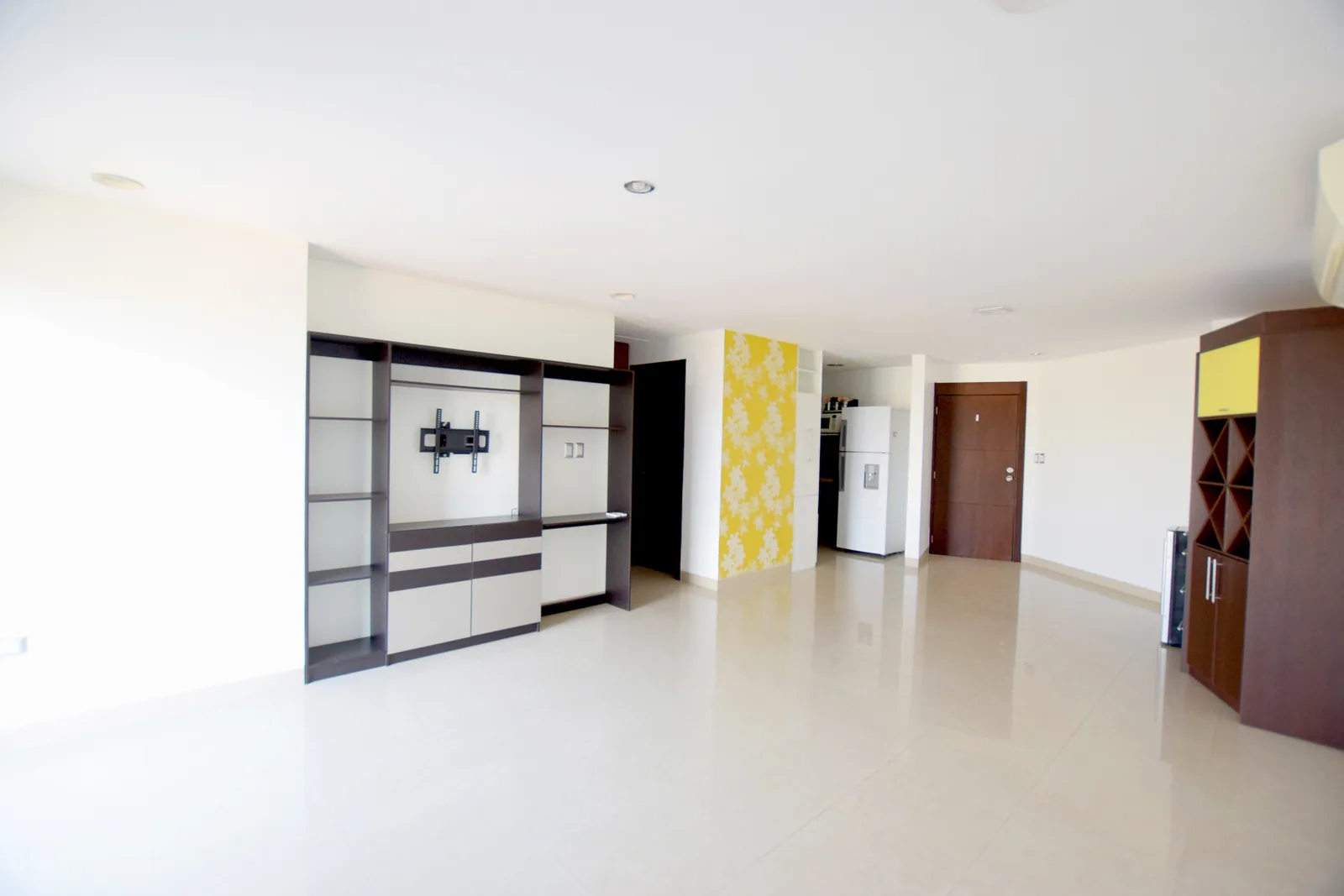 Suite en alquiler ubicada en Ciudad Colón, Norte de Guayaquil – Foto 5