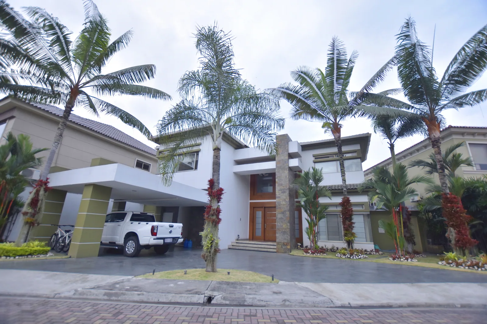 Casa en venta en urbanización Laguna del Sol, Samborondón – Foto 4