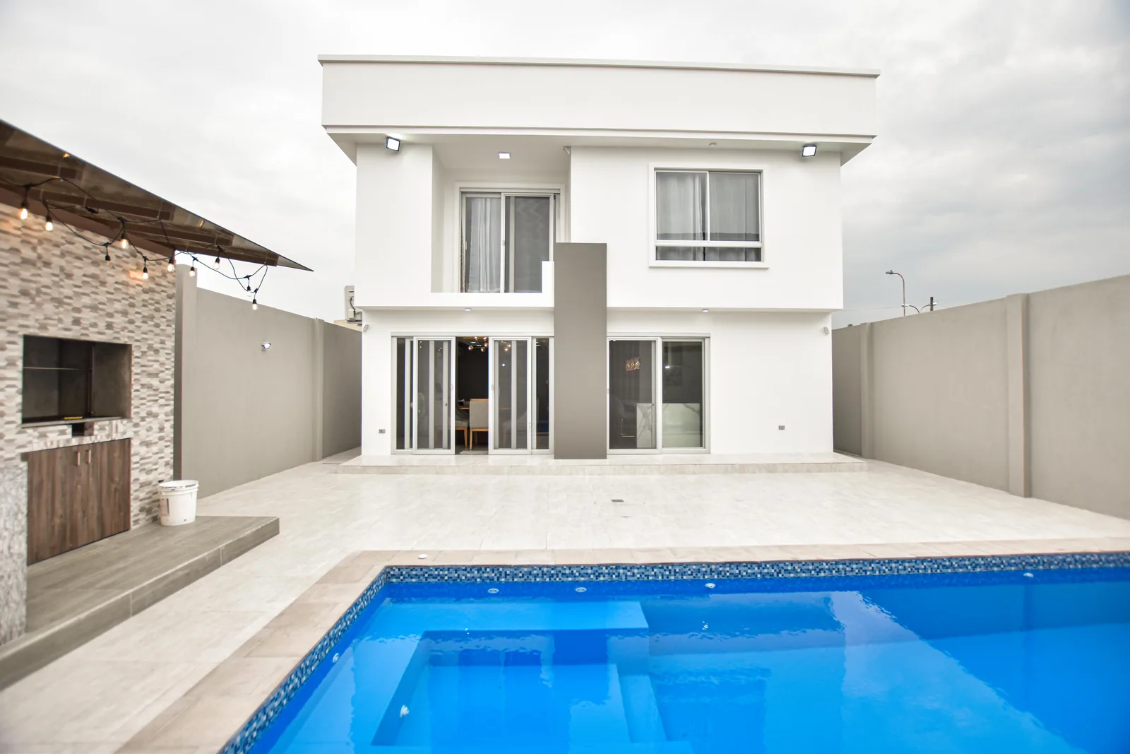 Casa en venta en urbanización Portón del Río de Vicrieel – Foto 2