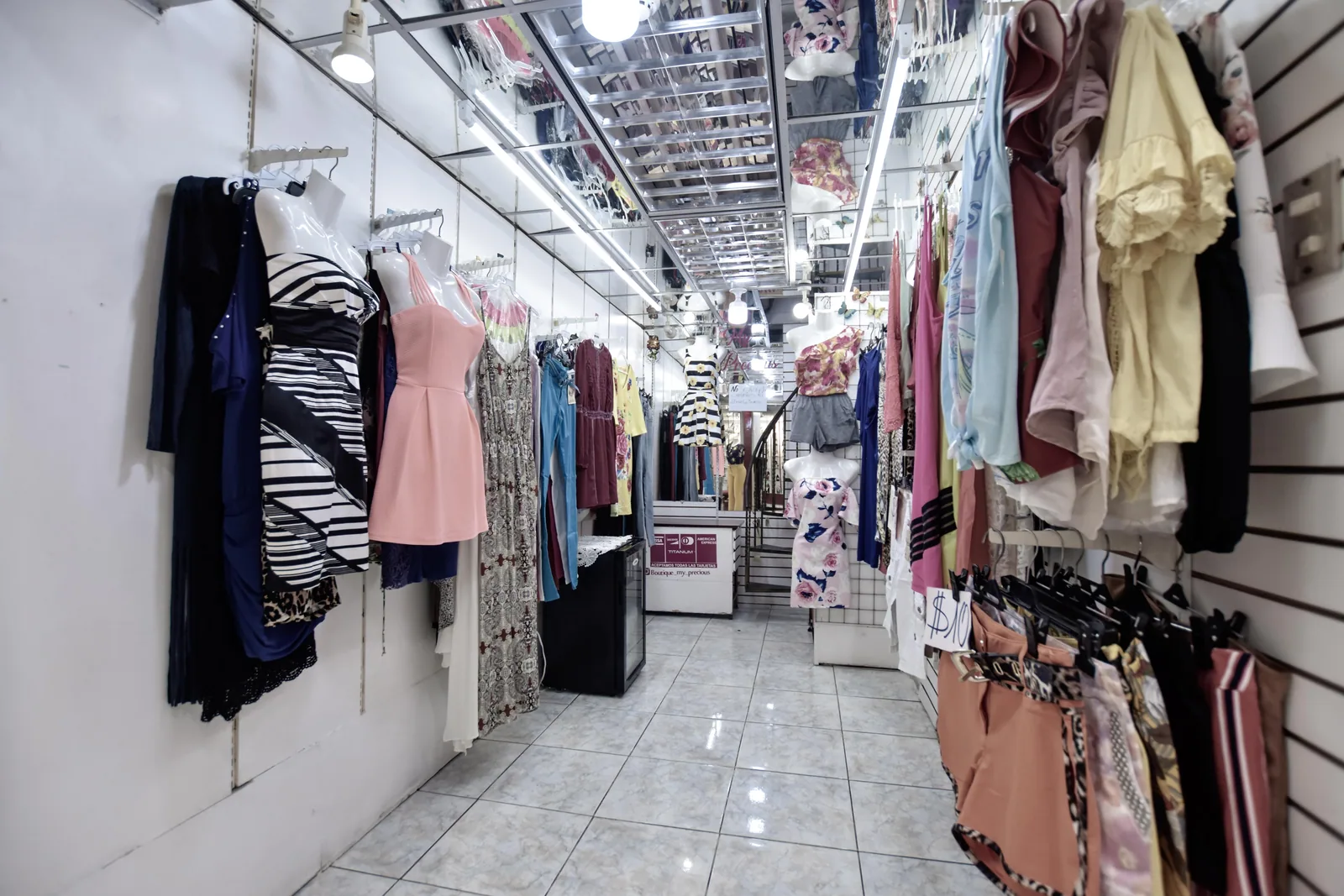 Local Comercial en venta ubicado en Av. Malecón y Olmedo – Foto 3