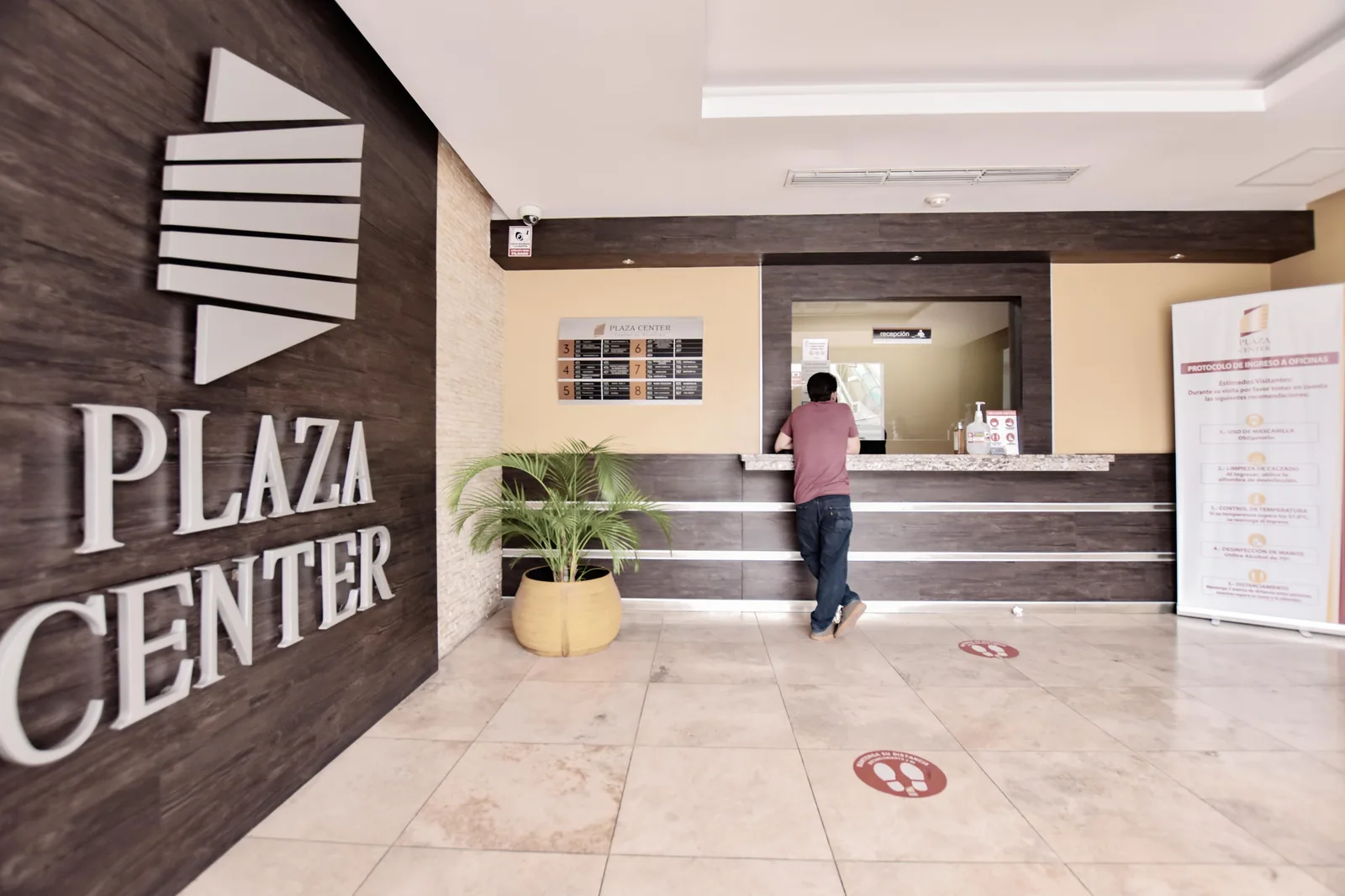 Oficina en venta ubicada en Plaza Center, Kennedy Norte