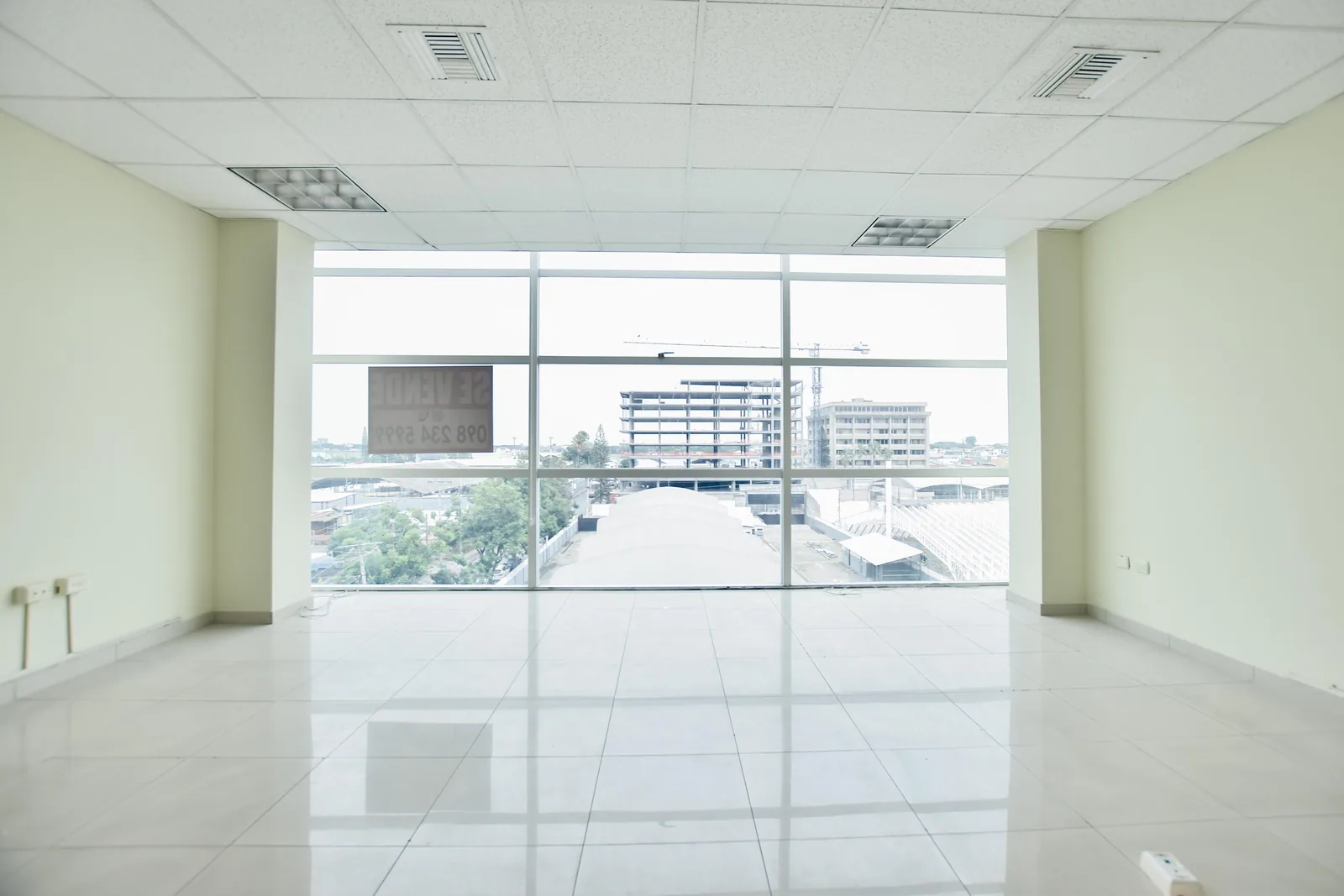 Oficina en venta ubicada en Plaza Center, Kennedy Norte – Foto 4