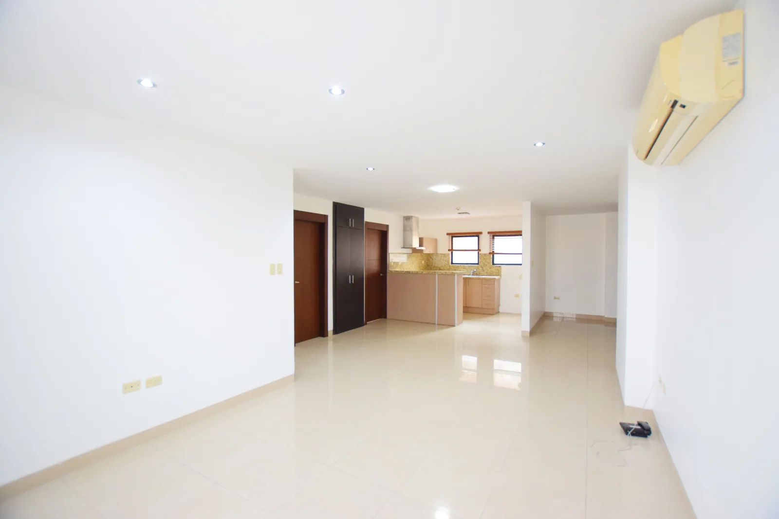 Departamento en alquiler ubicado en Ciudad Colón, Norte de Guayaquil – Foto 4
