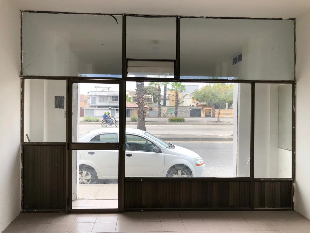 Local Comercial en alquiler ubicado en la Alborada – Foto 3