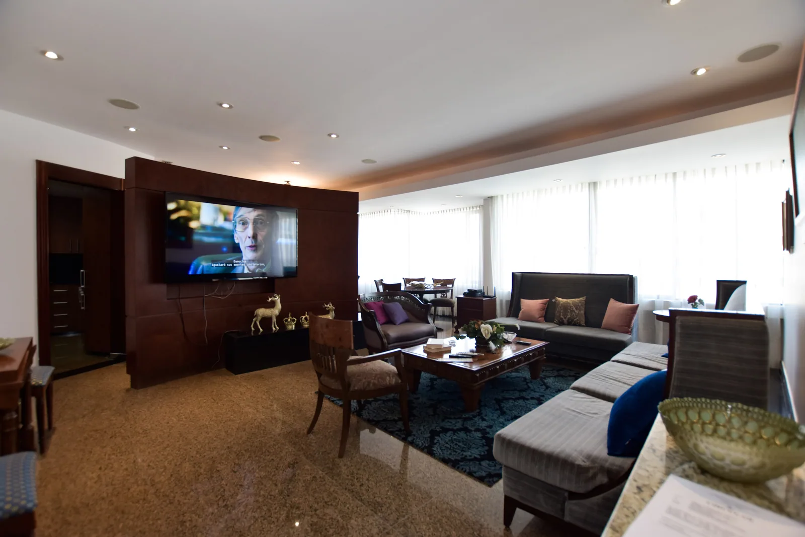 Departamento en alquiler en Torre Colon 2 Guayaquil Ecuador