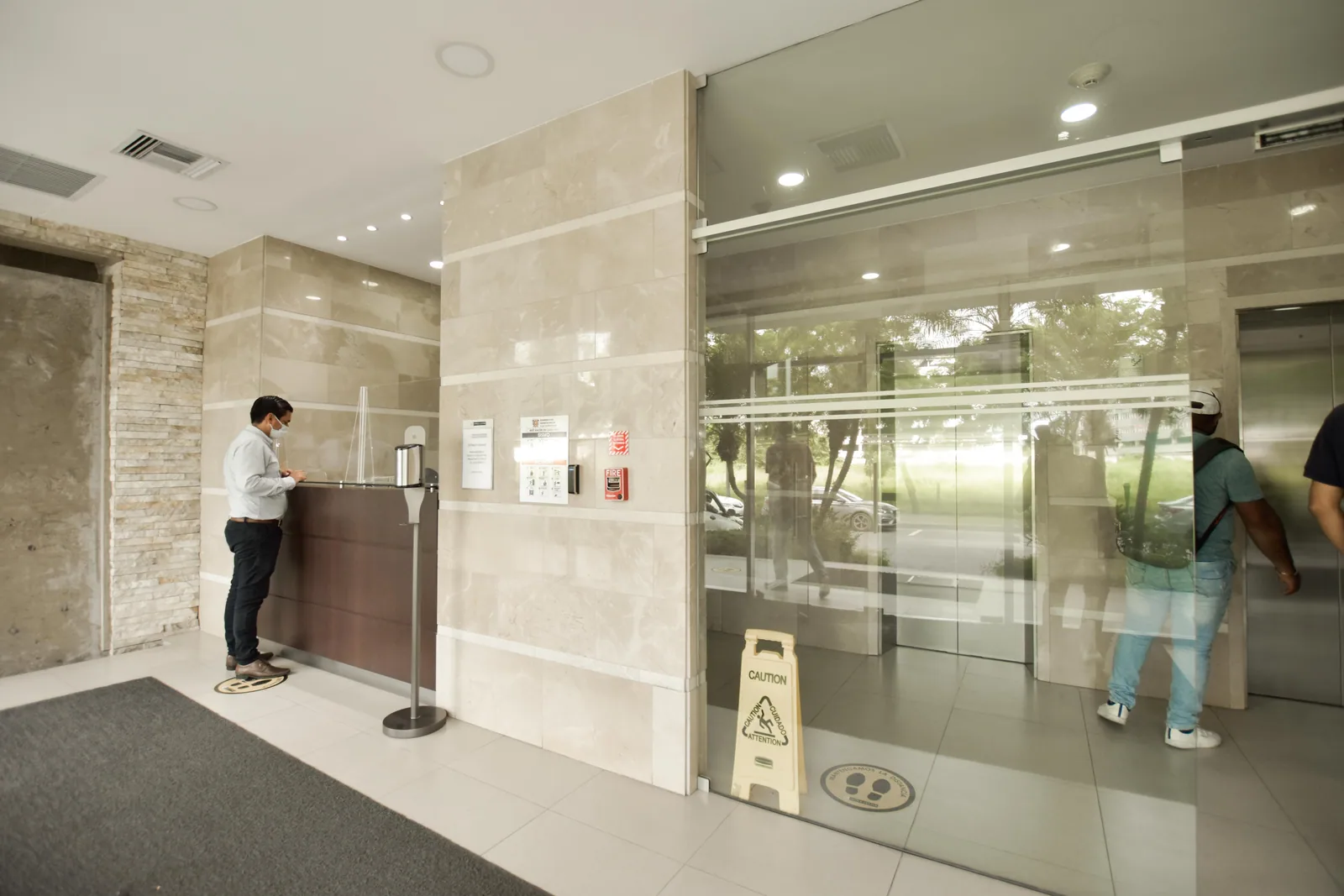 Oficina en alquiler en el Edificio SBC Office Center, Vía Samborondón – Foto 2
