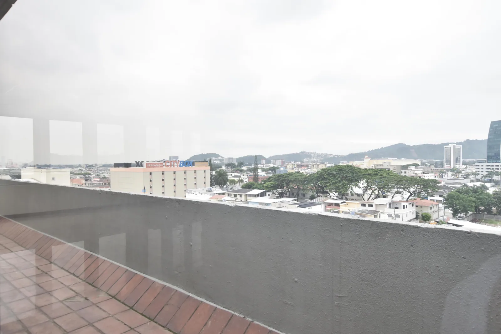 Oficina en alquiler ubicada en el Edificio Mecanos – Foto 4