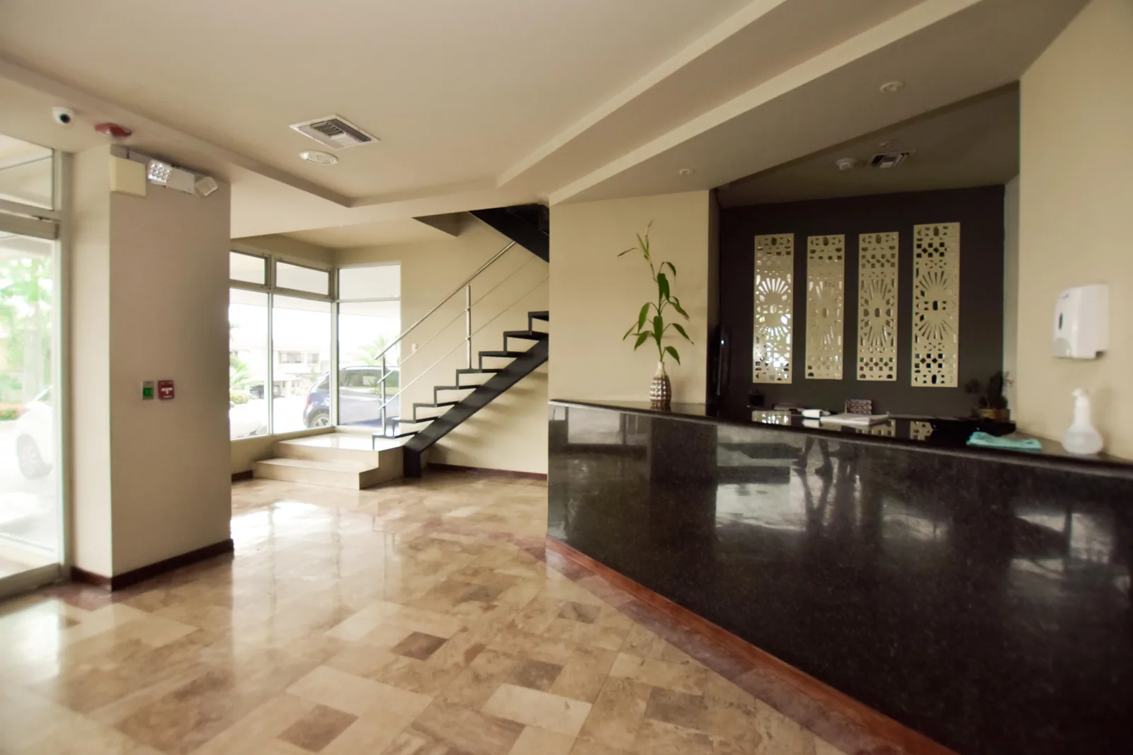 !OPORTUNIDAD! Departamento en venta ubicado en Guayaquil Tenis km 5, Samborondón – Foto 3