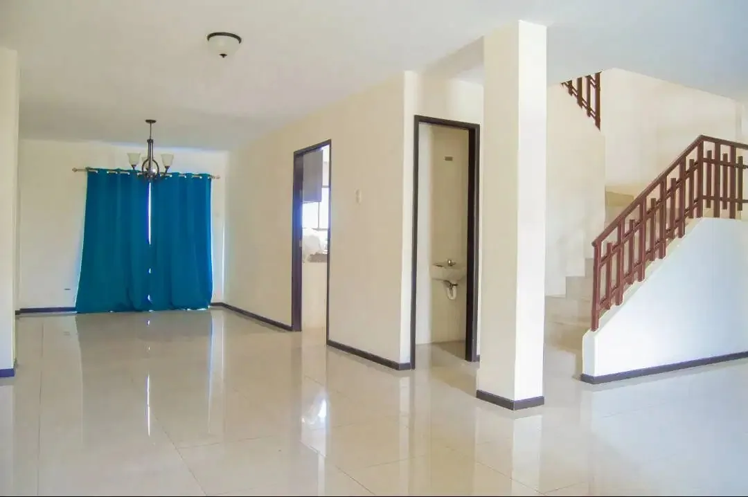 Casa en venta urbanización La Rioja – Foto 4
