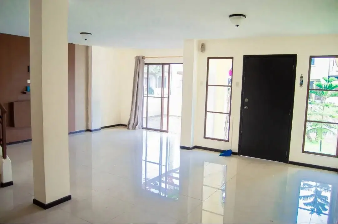 Casa en venta urbanización La Rioja – Foto 5