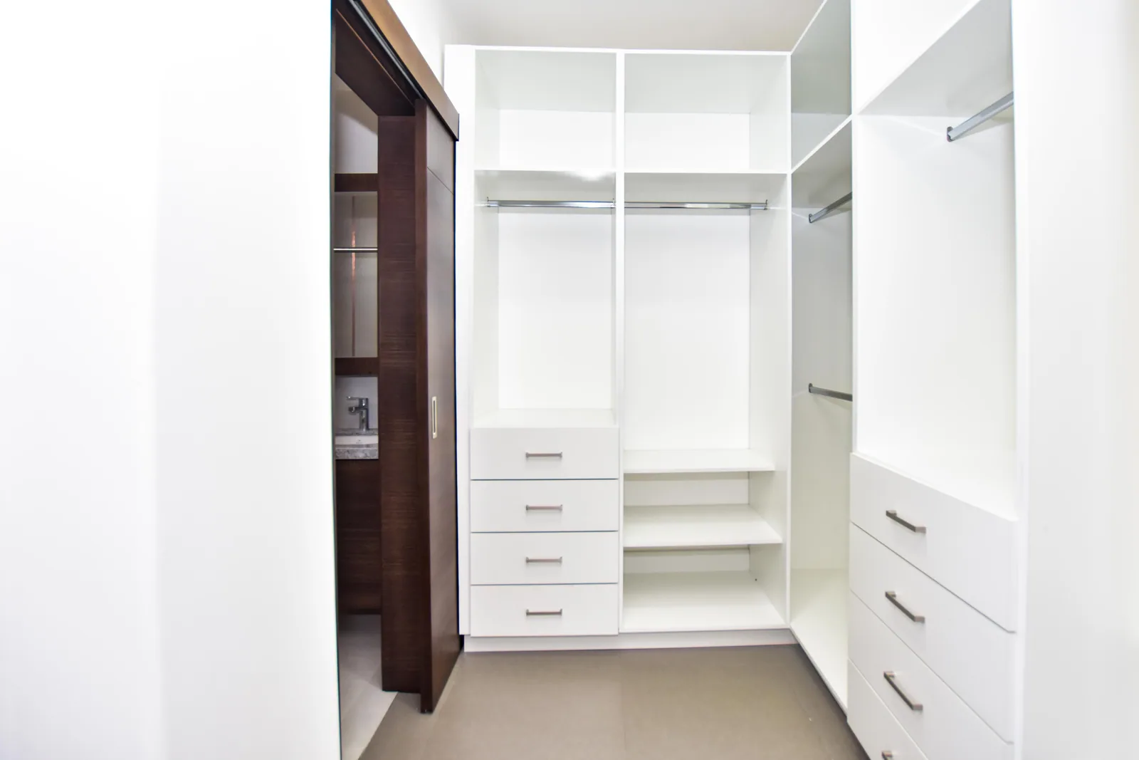 Departamento por estrenar en alquiler en Vía Samborondón – Foto 5