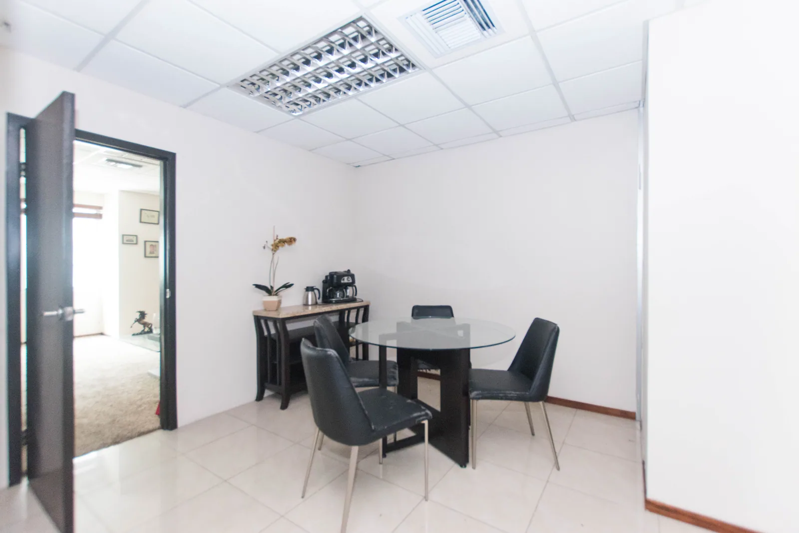 Oficina en alquiler ubicada en Edificio Trade Building – Foto 3