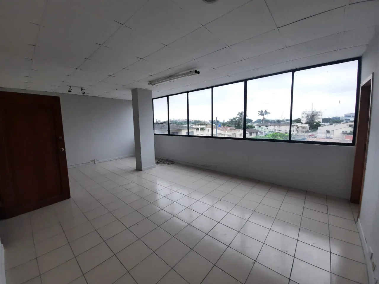 Oficina en venta ubicada en Avenida Miraflores – Foto 3