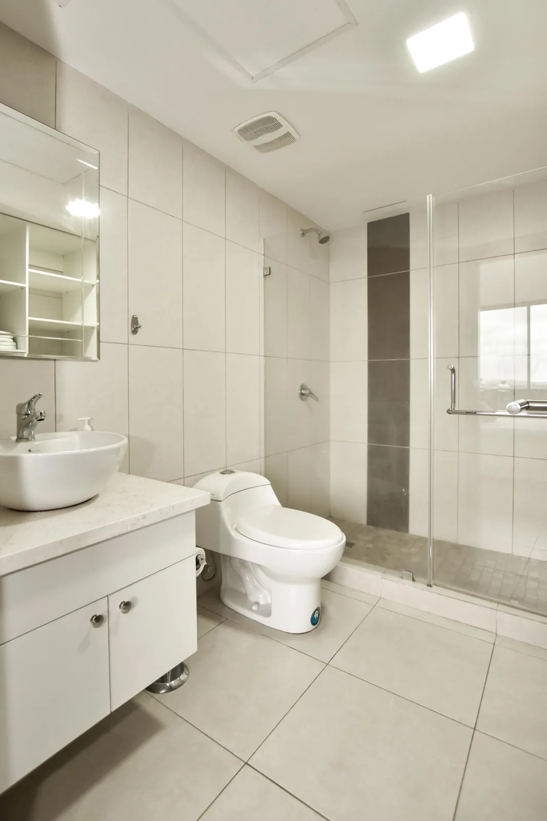 Suite en venta Ubicada en Torres Bellini, Puerto Santa Ana – Foto 5