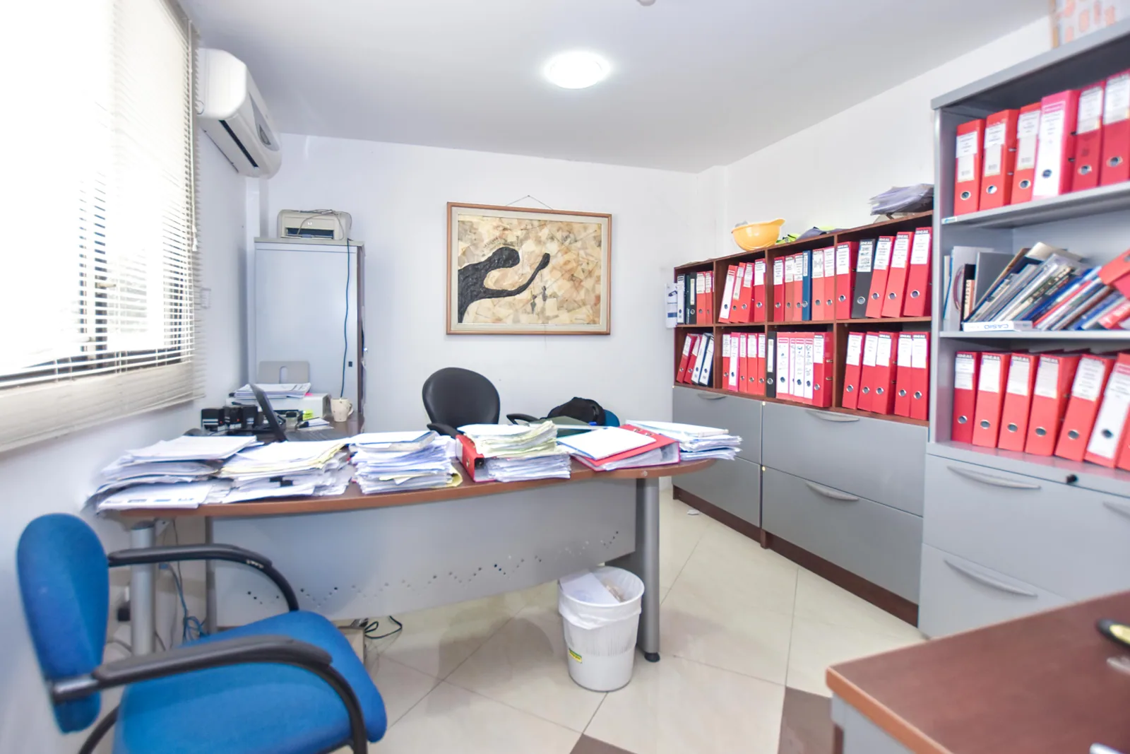 Oficina comercial en alquiler con galpón, bodega y área libre – Foto 3