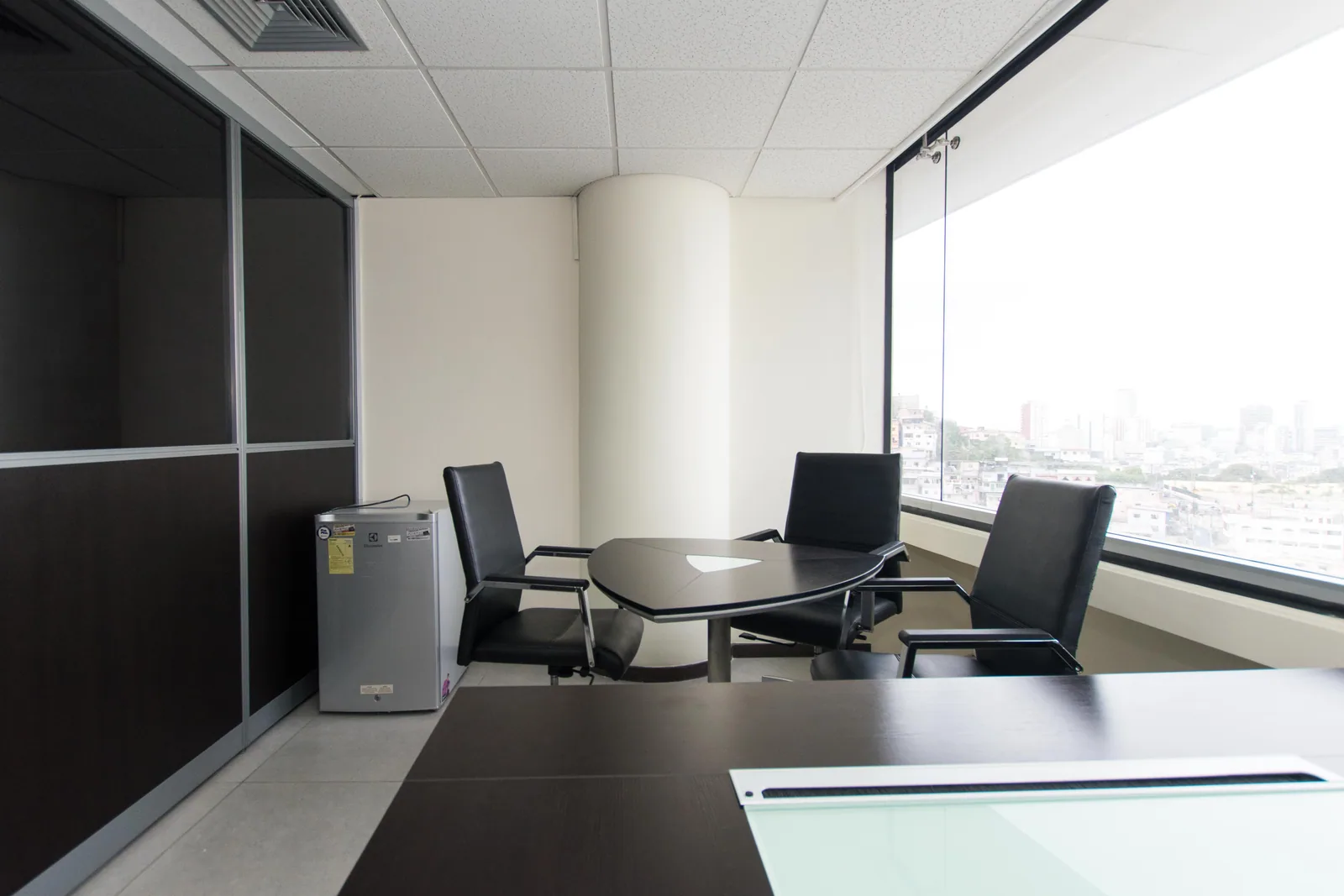 Oficina en Alquiler Edificio The Point – Foto 4