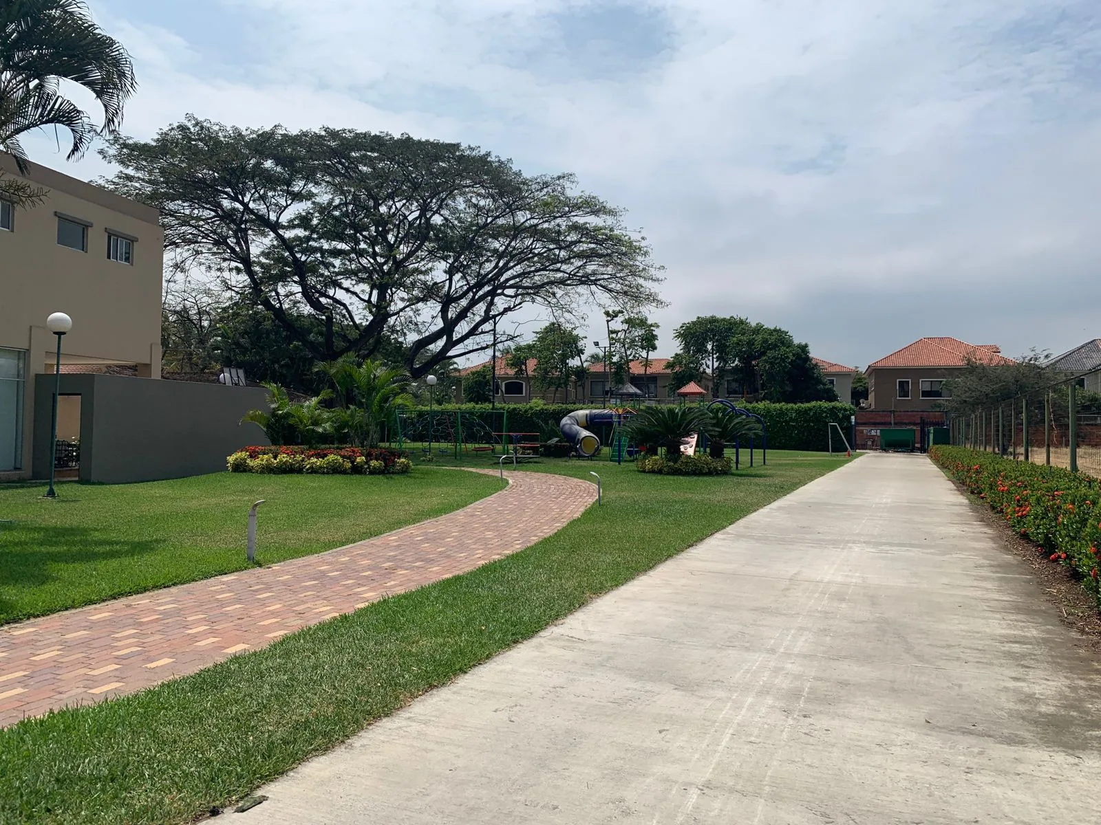 Casa amoblada en alquiler en urbanización Vista al Río – Foto 1