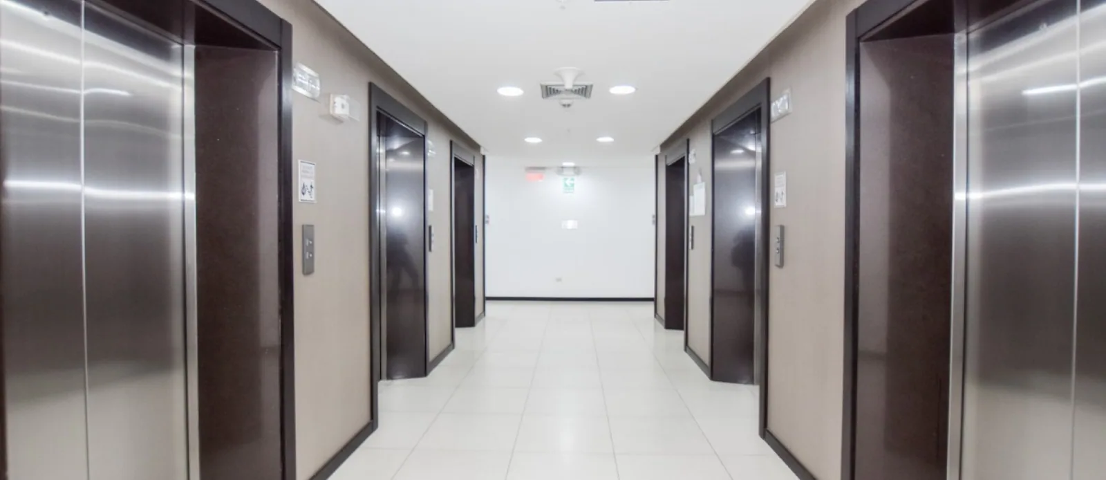 Oficina en Alquiler Edificio The Point - Puerto Santa Ana – Foto 5