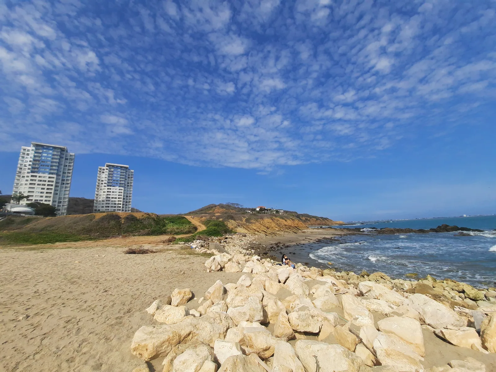 Terreno en venta al pie del mar en la zona más exclusiva de Villamil Playas – Foto 2