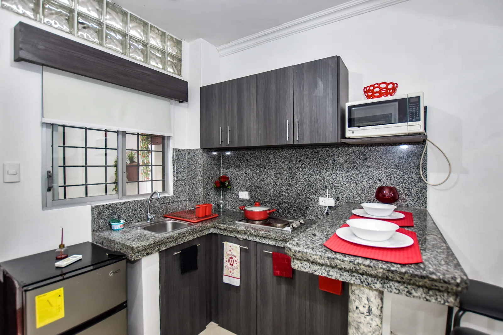 Suite ejecutiva en alquiler ubicada en Miraflores – Foto 1