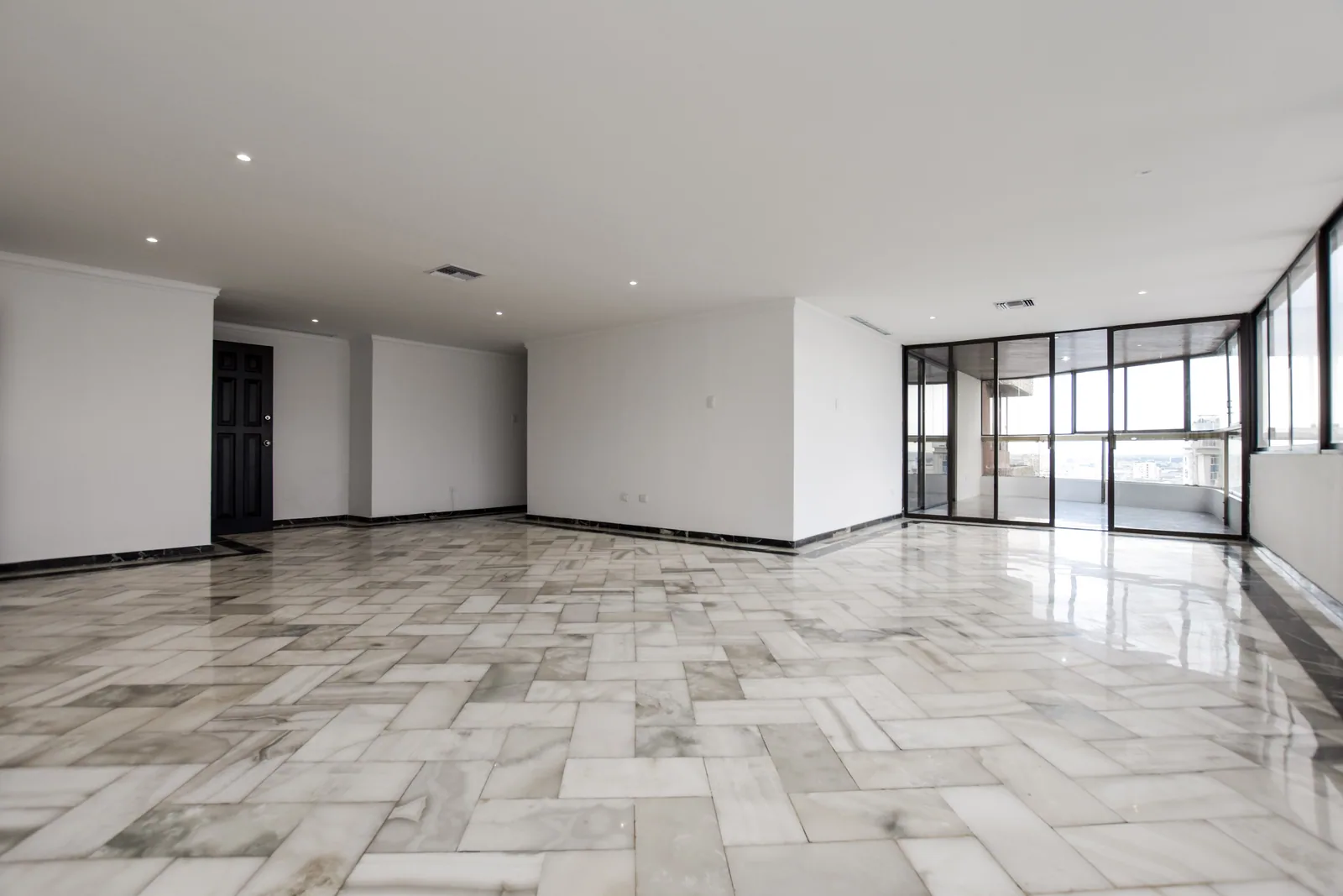 Departamento en alquiler ubicado en San Francisco 300, Centro de Guayaquil