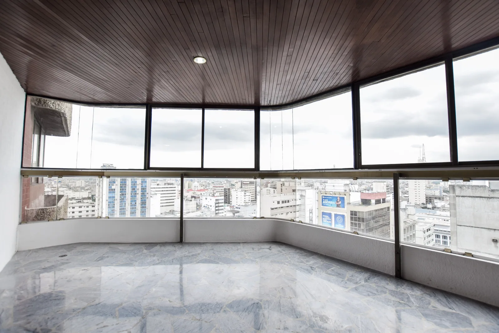 Departamento en alquiler ubicado en San Francisco 300, Centro de Guayaquil – Foto 3