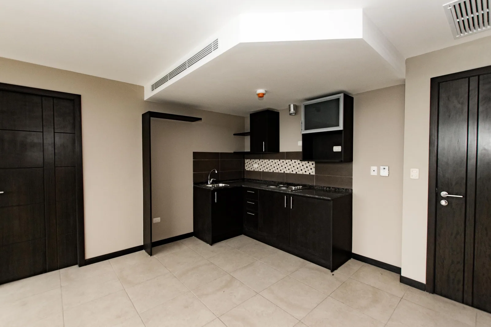 Departamento en venta ubicado en Torres de Bellini, Guayaquil – Foto 3
