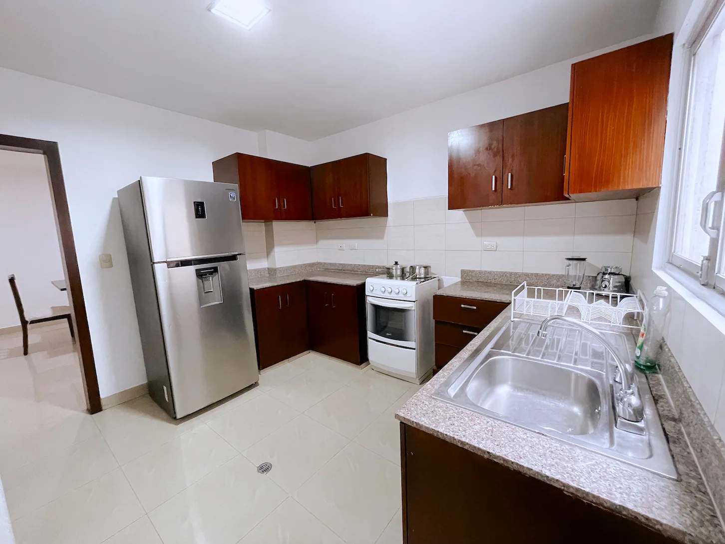 Departamento amoblado en alquiler ubicado en Kennedy Norte – Foto 4