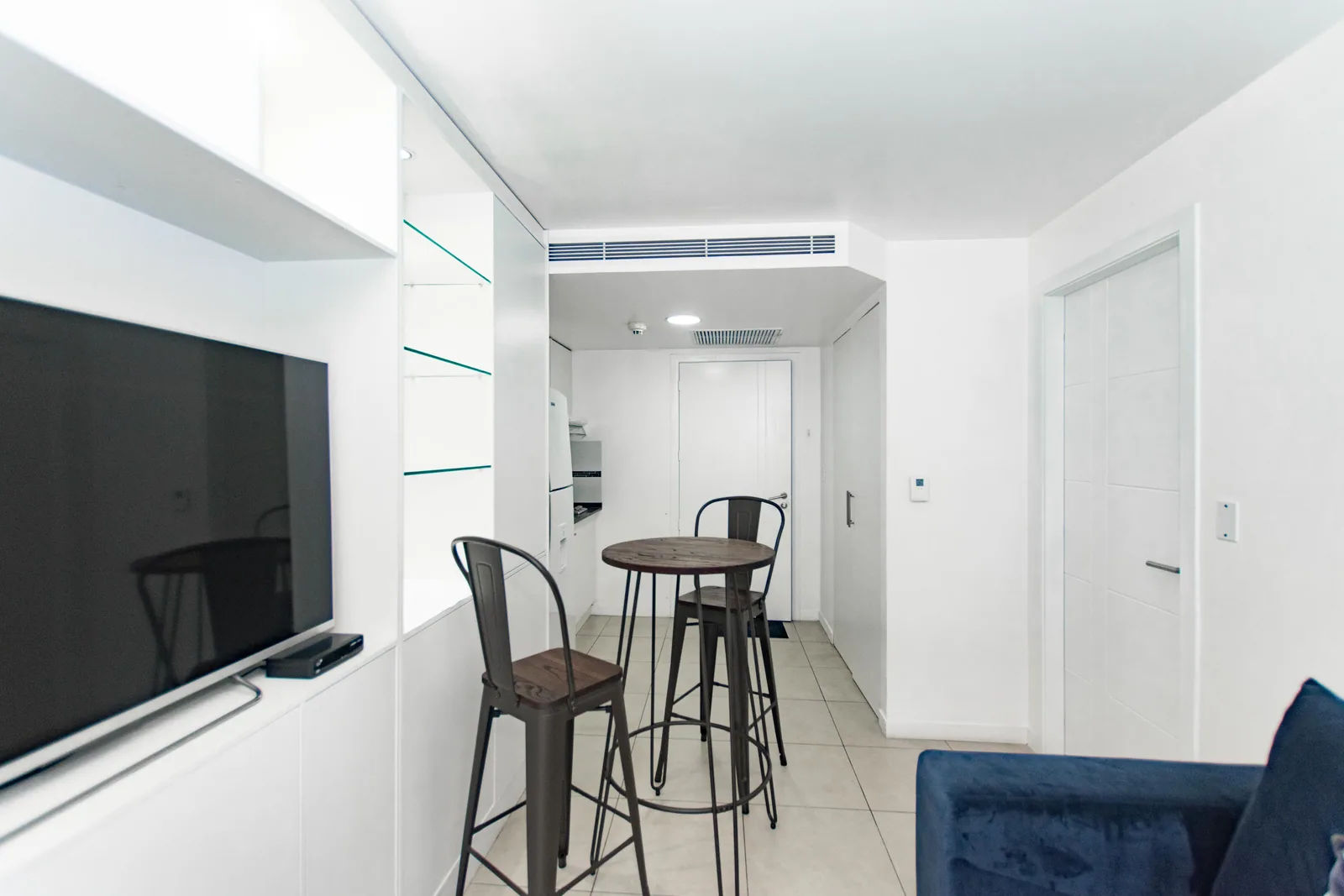 Suite amoblada en alquiler - Ed. Torres Bellini IV, Puerto Santa Ana  – Foto 3